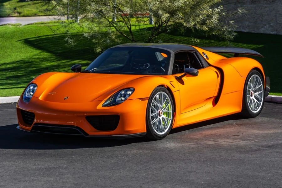 2015 Porsche 918 Spyder - Image 27 of 31
