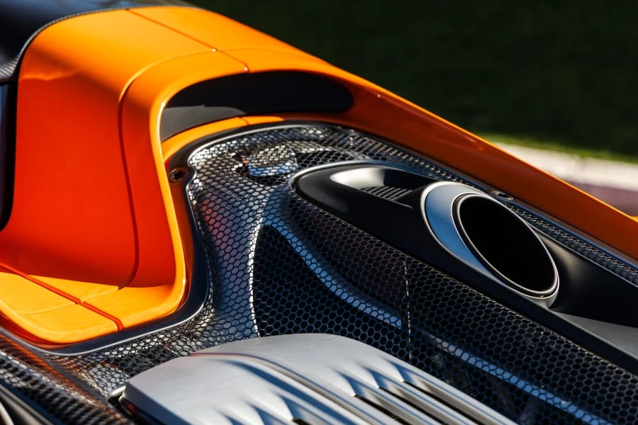 2015 Porsche 918 Spyder - Image 22 of 31