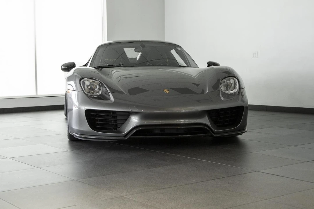 2015 Porsche 918 Spyder - Image 5 of 11
