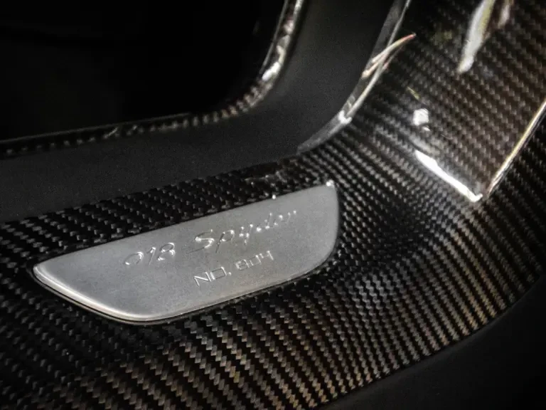 2015 Porsche 918 Spyder - Image 25 of 31