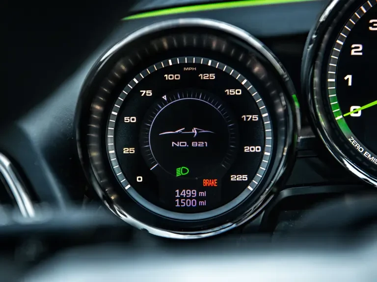 2015 Porsche 918 Spyder - Image 16 of 31