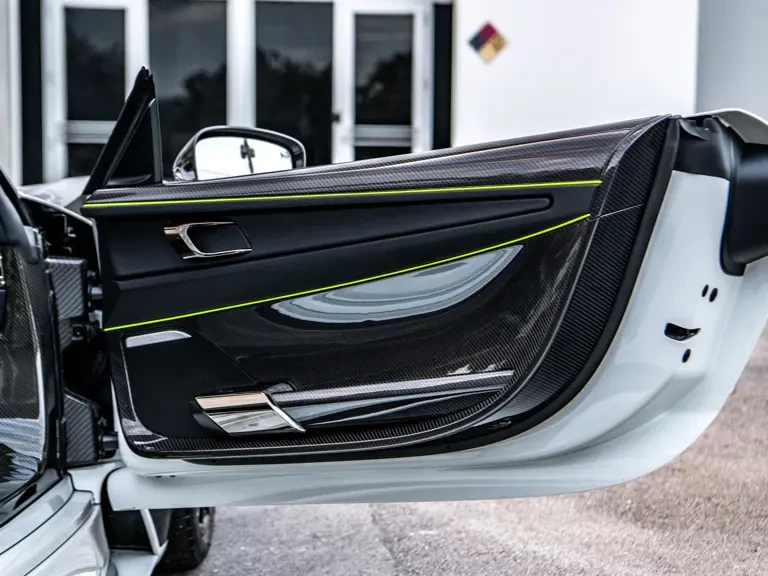 2015 Porsche 918 Spyder - Image 31 of 31