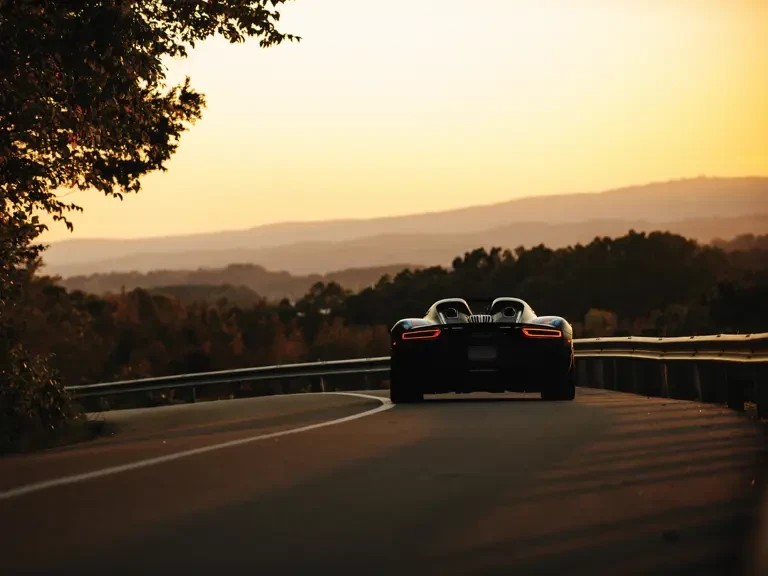 2015 Porsche 918 Spyder - Image 20 of 31