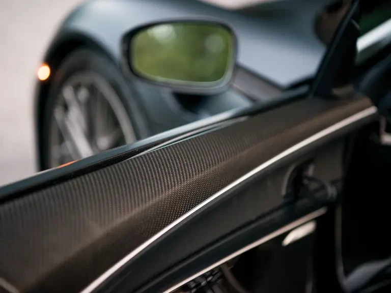 2015 Porsche 918 Spyder - Image 18 of 31