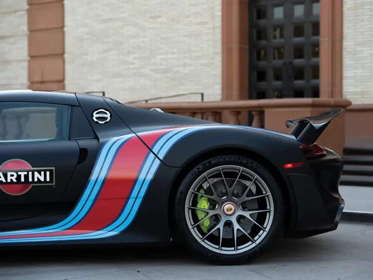 2015 Porsche 918 Spyder - Image 28 of 31