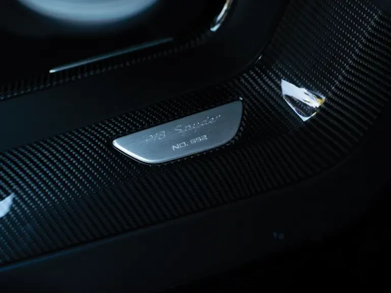 2015 Porsche 918 Spyder - Image 21 of 31