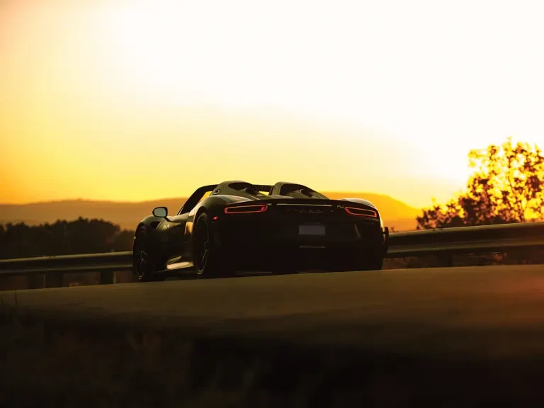 2015 Porsche 918 Spyder - Image 19 of 31