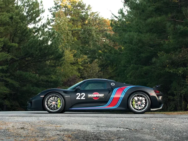 2015 Porsche 918 Spyder - Image 6 of 31