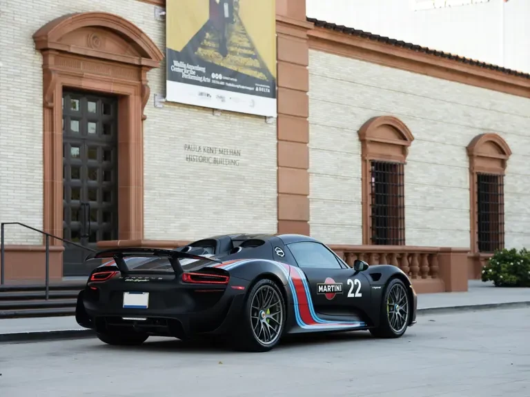 2015 Porsche 918 Spyder - Image 3 of 31
