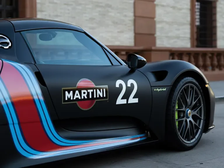 2015 Porsche 918 Spyder - Image 24 of 31