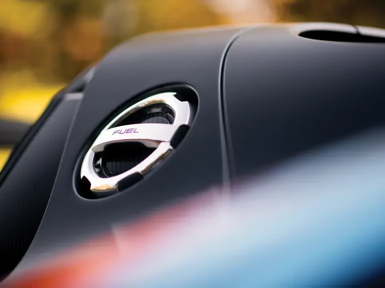 2015 Porsche 918 Spyder - Image 31 of 31