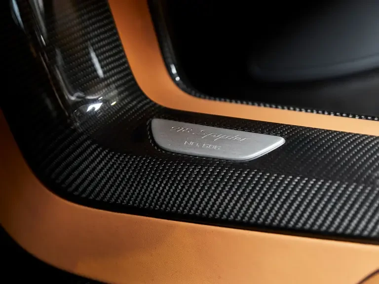 2015 Porsche 918 Spyder - Image 30 of 31