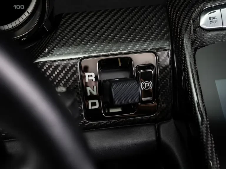 2015 Porsche 918 Spyder - Image 15 of 31