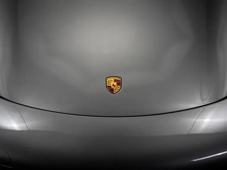 2015 Porsche 918 Spyder - Image 7 of 31