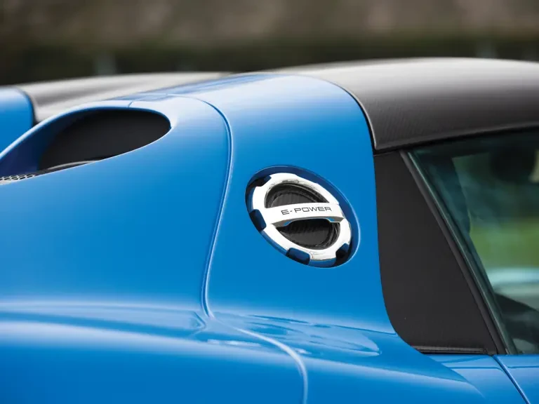 2015 Porsche 918 Spyder - Image 24 of 29