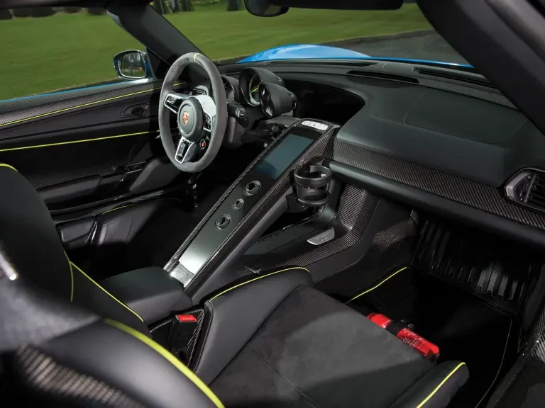2015 Porsche 918 Spyder - Image 5 of 29