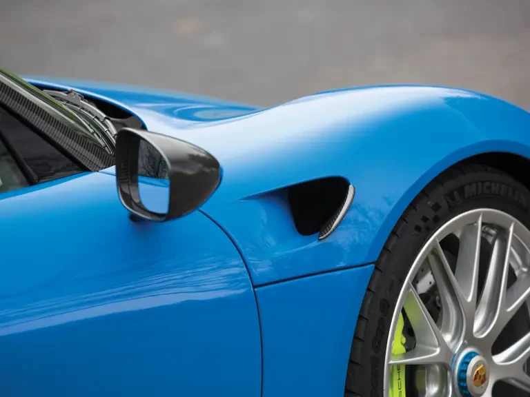 2015 Porsche 918 Spyder - Image 23 of 29