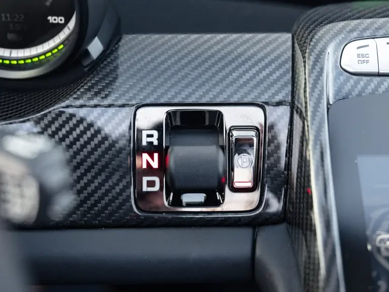 2015 Porsche 918 Spyder - Image 18 of 31