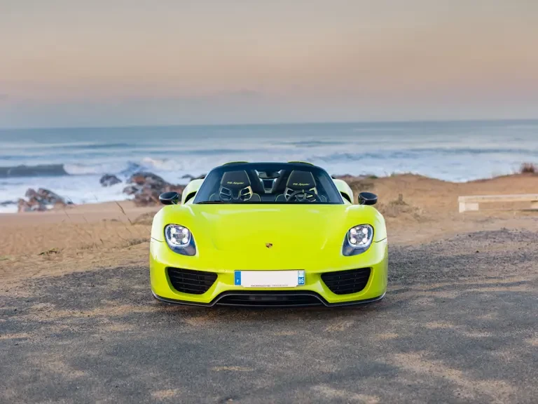 2015 Porsche 918 Spyder - Image 27 of 31