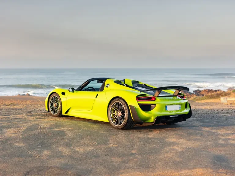 2015 Porsche 918 Spyder - Image 26 of 31