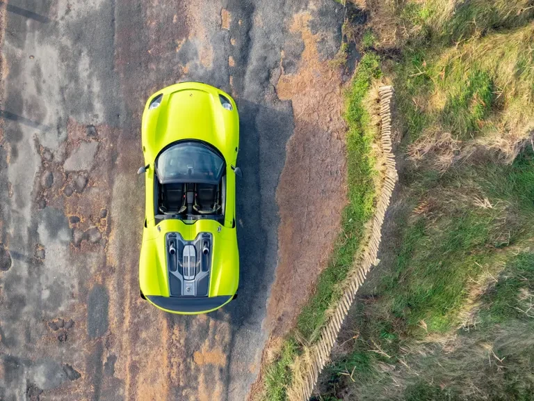 2015 Porsche 918 Spyder - Image 13 of 31