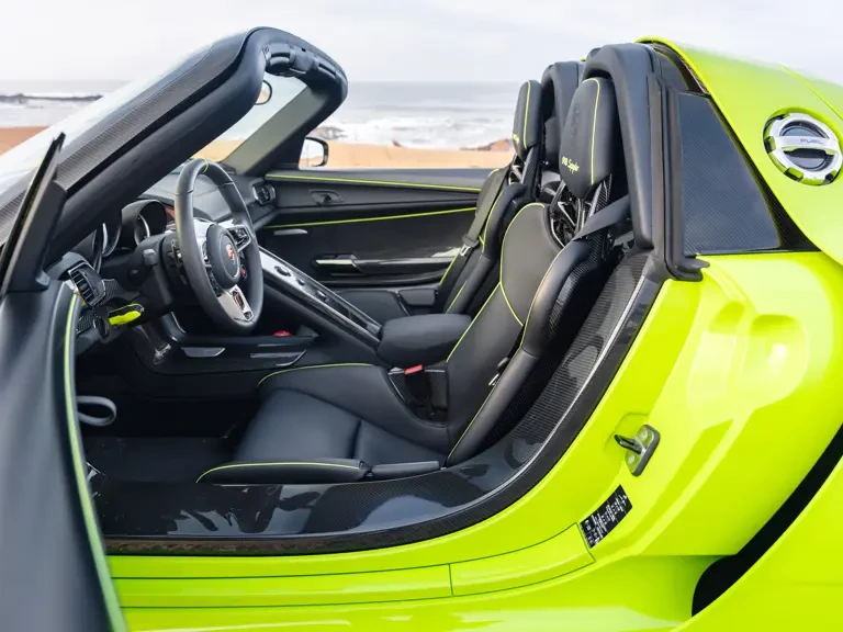 2015 Porsche 918 Spyder - Image 19 of 31