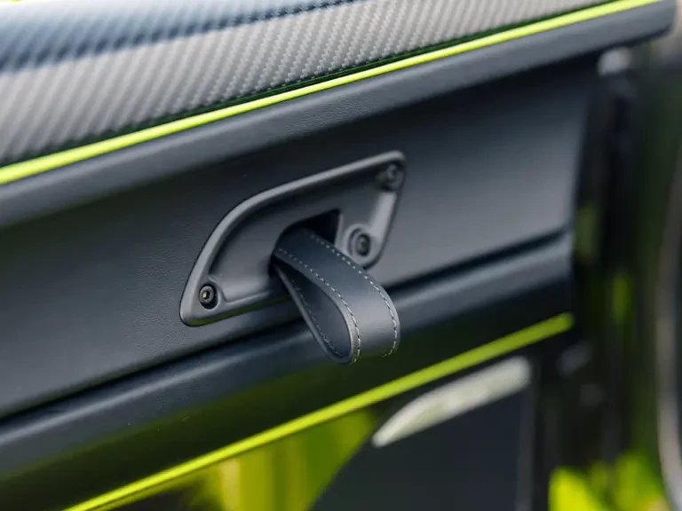 2015 Porsche 918 Spyder - Image 22 of 31