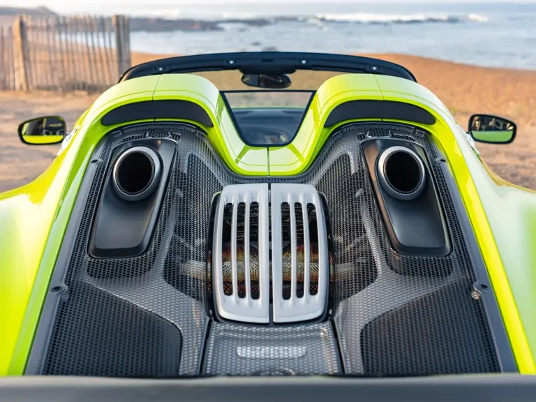 2015 Porsche 918 Spyder - Image 4 of 31