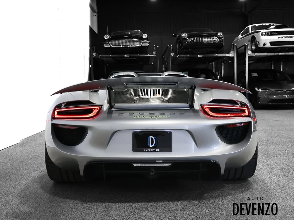 2015 Porsche 918 Spyder - Image 6 of 20