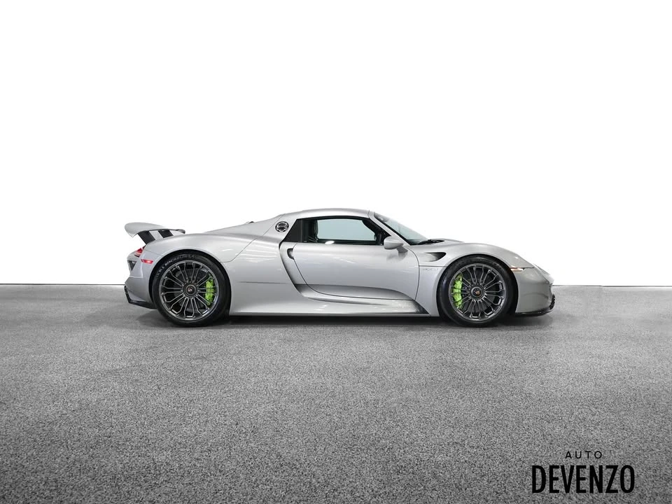2015 Porsche 918 Spyder - Image 3 of 20