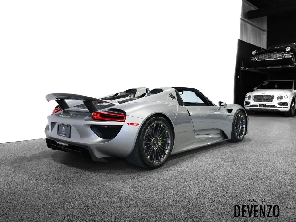 2015 Porsche 918 Spyder - Image 5 of 19