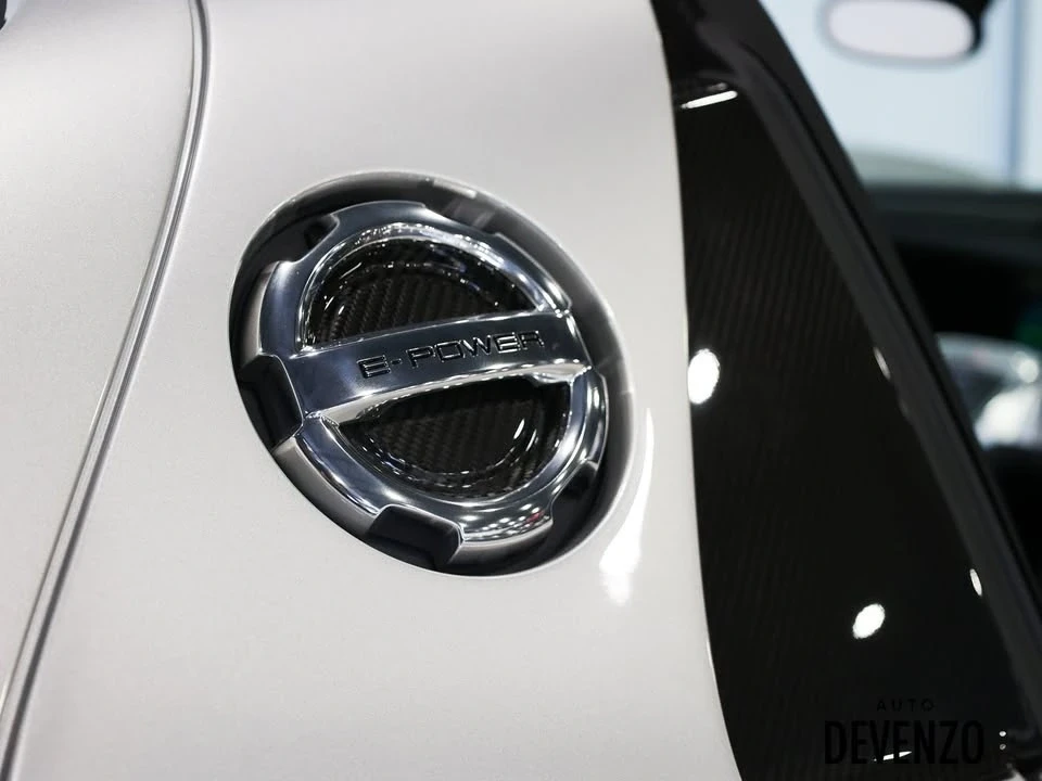 2015 Porsche 918 Spyder - Image 9 of 19
