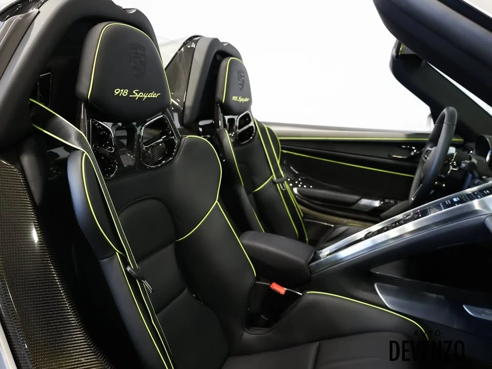 2015 Porsche 918 Spyder - Image 14 of 20