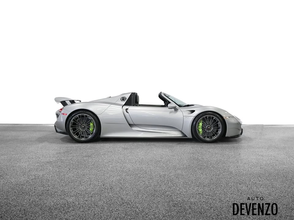 2015 Porsche 918 Spyder - Image 4 of 19