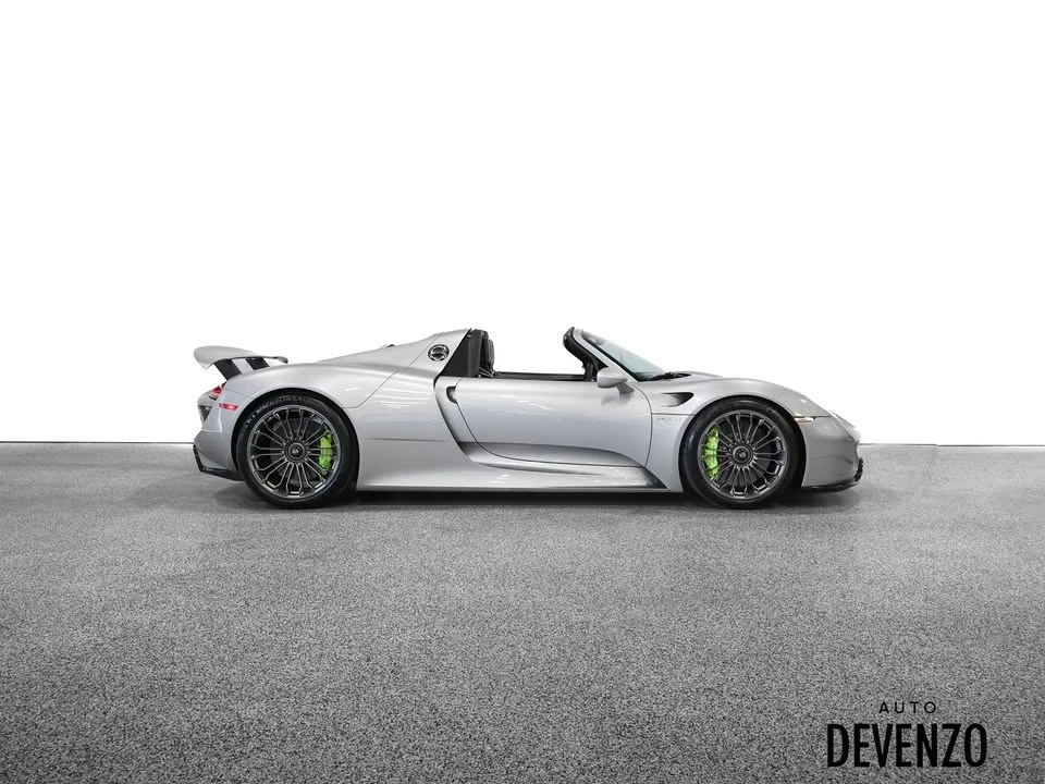 2015 Porsche 918 Spyder - Image 4 of 20