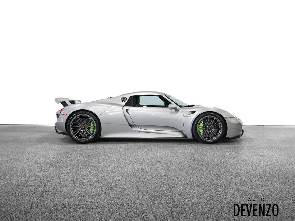 2015 Porsche 918 Spyder - Image 3 of 18