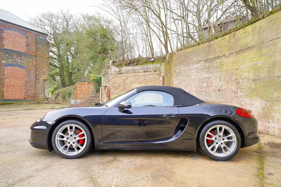 2015 Porsche 981 Boxster S - Image 17 of 31