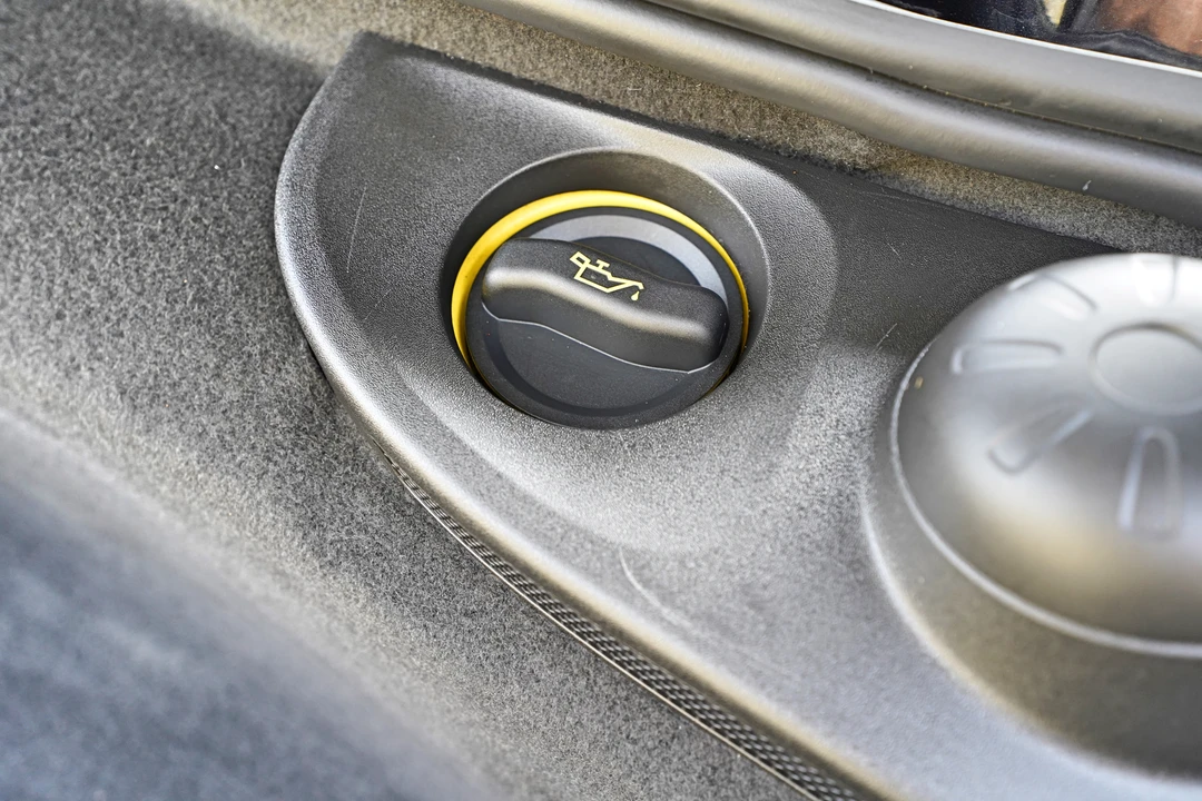 2015 Porsche 981 Boxster S - Image 15 of 31