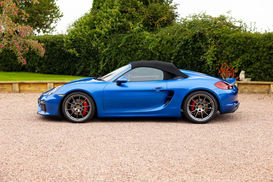 2011 Porsche 981 Boxster Spyder - Image 8 of 31