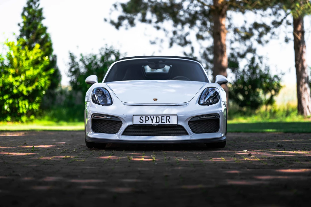 2015 Porsche 981 Boxster Spyder - Image 2 of 31