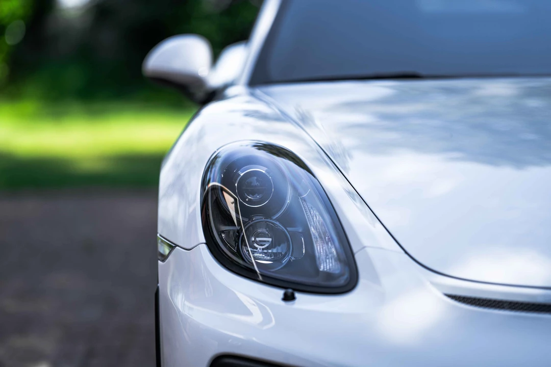 2015 Porsche 981 Boxster Spyder - Image 19 of 31