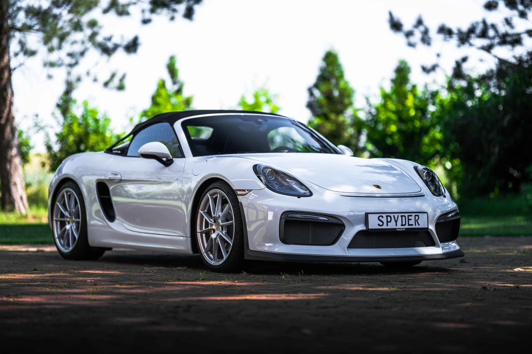 2015 Porsche 981 Boxster Spyder - Image 3 of 31
