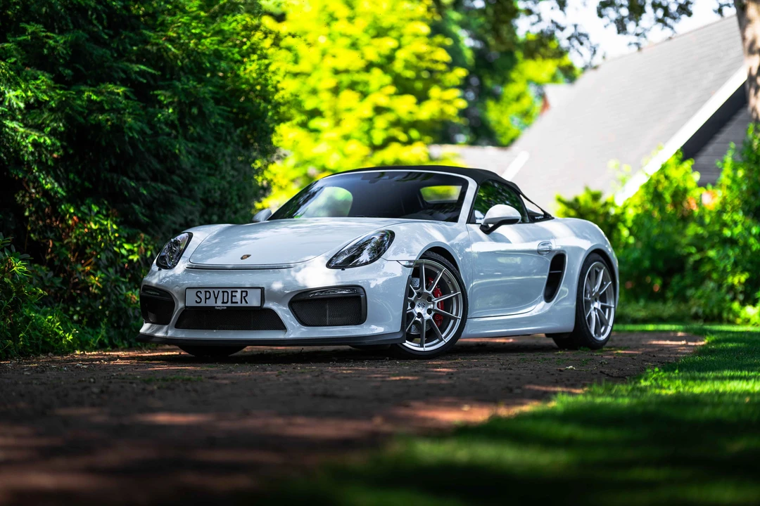 2015 Porsche 981 Boxster Spyder - Image 9 of 31