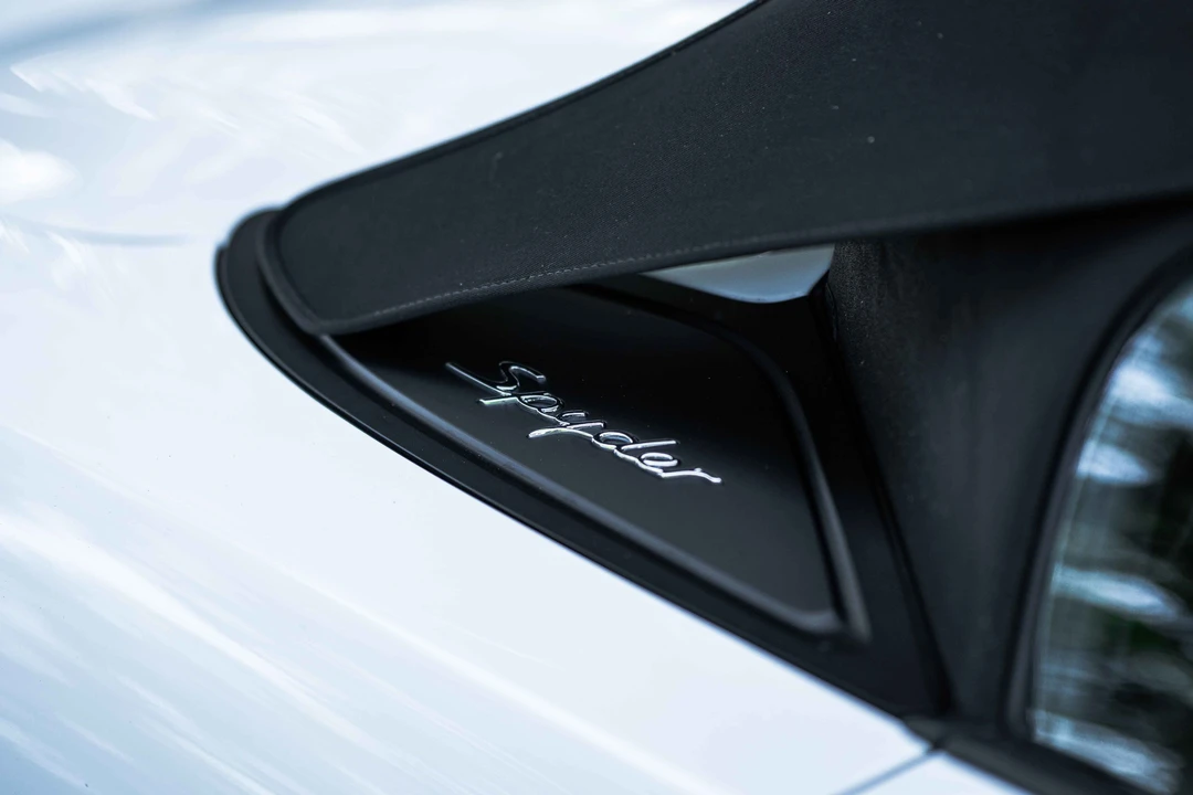 2015 Porsche 981 Boxster Spyder - Image 30 of 31