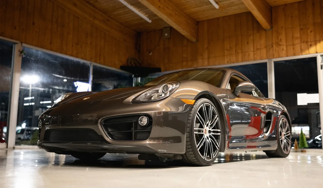2015 Porsche 981 Cayman - Image 3 of 6