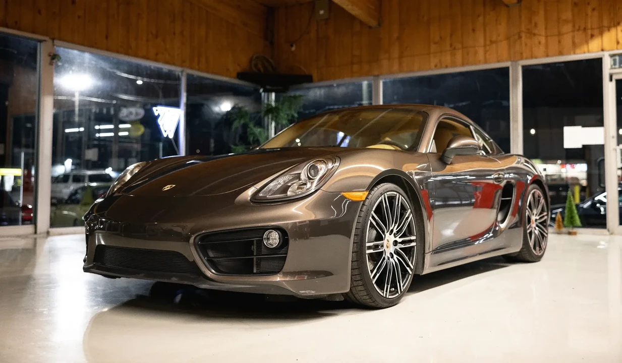 2015 Porsche 981 Cayman - Image 4 of 6