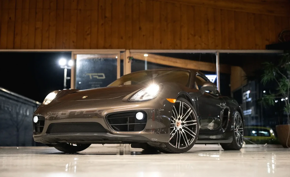 2015 Porsche 981 Cayman - Image 2 of 6
