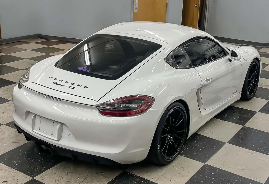 2015 Porsche 981 Cayman GTS - Image 5 of 6