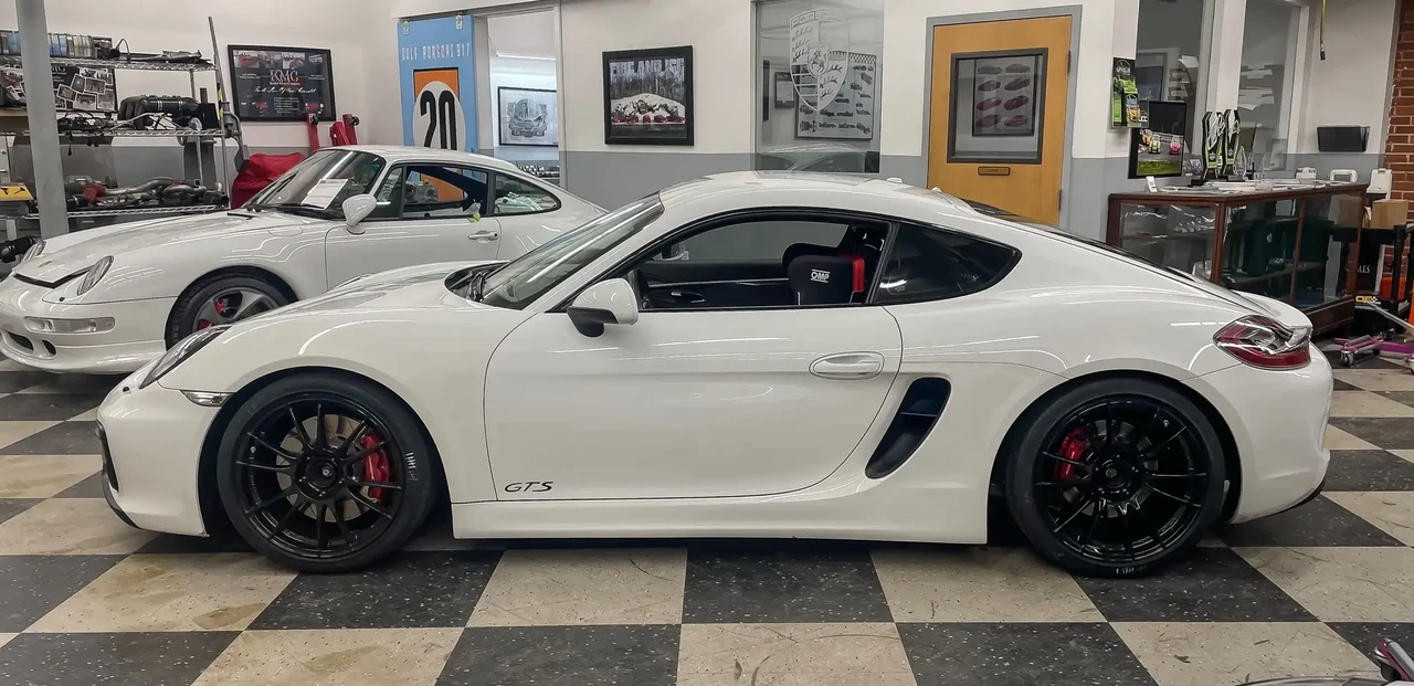 2015 Porsche 981 Cayman GTS - Image 2 of 6