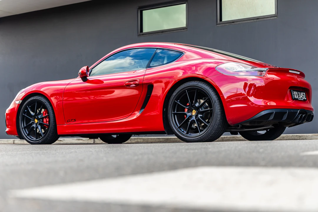 2015 Porsche 981 Cayman GTS - Image 7 of 31